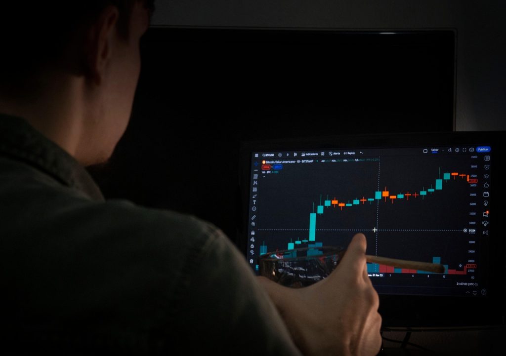 Unlocking the Potential: How to Invest in Cryptocurrency Unlocking the Potential: How to Invest in Cryptocurrency