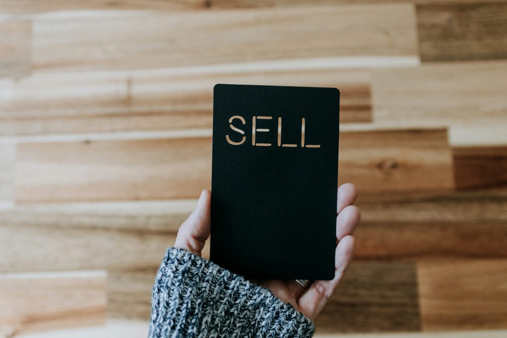 Bitcoin Whales Hit The Sell Button, $135K Target Now Trending